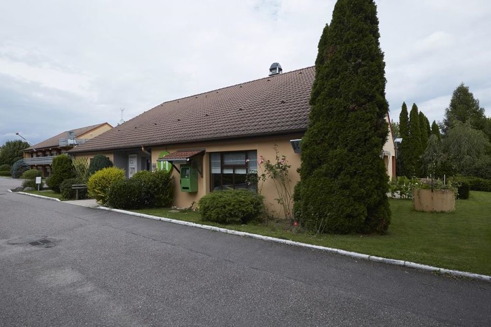 Kyriad Direct Épinal Exterior foto